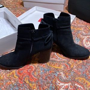 Booties black